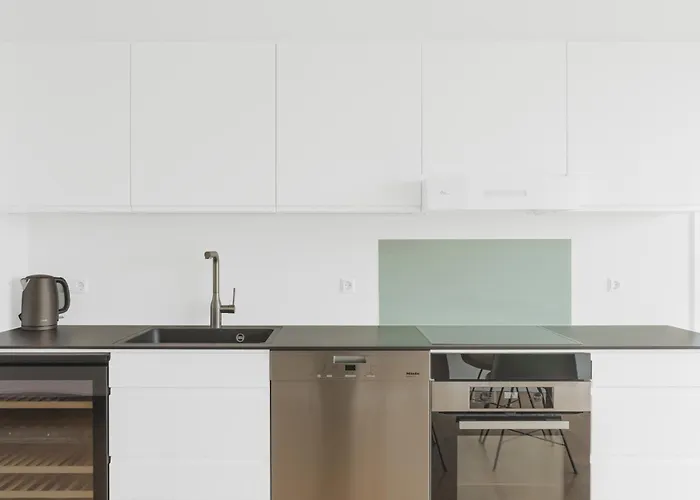 Fantastic 2-br In - 242 Appartement *